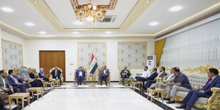 الحلبوسي ومحافظ الأنبار يلتقيان لبحث الأوضاع الخدمية والتنموية￼