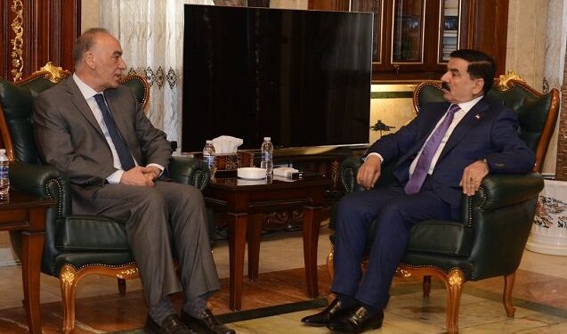 الدفاع والأولمبية يبحثان أطر التعاون المشترك