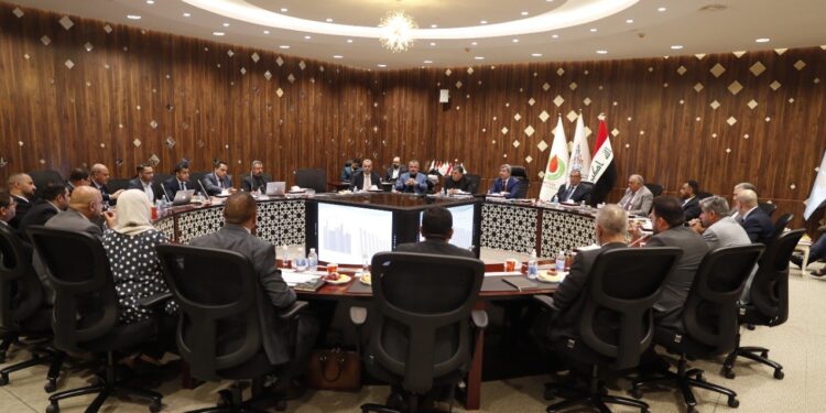 وزير النفط .. العراق يصدر كامل حصته المقررة ضمن اتفاق أوبك بلس