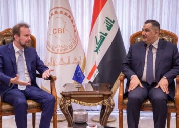 سفير الاتحاد الأوروبي .. مستعدون لتمويل مشاريع الطاقة المتجددة في العراق