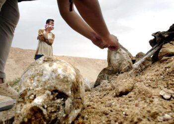 دعوة للتبليــــغ عن مواقع دفن عراقيين وكويتيين قضوا بحرب الخليج الثانية