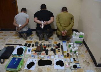اعتقال 3 أشخاص في صلاح الدين بحوزتهم أسلحة غير مرخصة وأدوية مخدرة