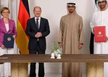 الإمارات تتفق مع ألمانيا على تزويـــدها بالغاز المسال والديزل