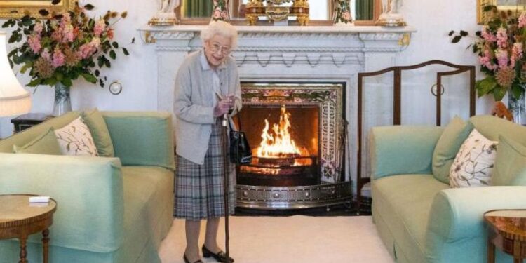 آخر صورة للملكة إليزابيث… الكشف عن قصتها