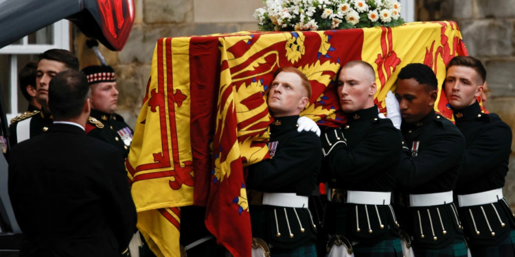  أغرب البروتوكولات في جنازة الملكة إليزابيث