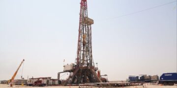 الاعلان عن إنجاز حفر بئر نفطية جديدة في حقل الزبير