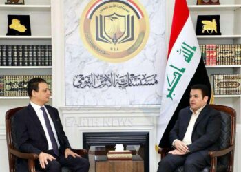 الأعرجي والسفير المصري يبحثان التعاون بين البلدين