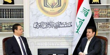 الأعرجي والسفير المصري يبحثان التعاون بين البلدين