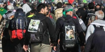 ايران .. إصابة 10 آلاف و800 زائر إيراني بضربة شمس