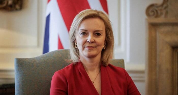 بريطانيا تقرر تجميد أسعار الطاقة لعامين