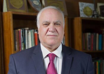 مظهر محمد .. احتياطي النقد الأجنبي يمثل استقراراً حقيقياً نقدياً للبلاد