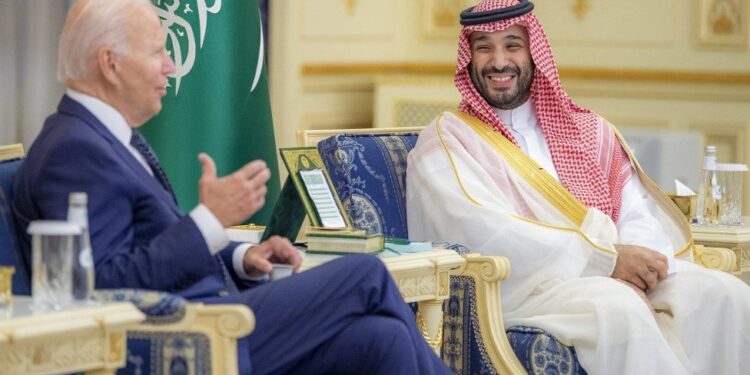 محاولة أخيرة يطلقها بايدن لثني أوبك عن قرار خفض الإنتاج