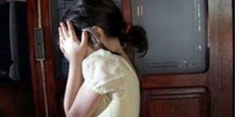 سائق يــغتصب طفلة بشكل متكرر قبل إيصالها للمدرسة في أربيل