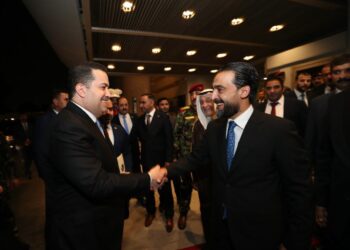 وصول رئيس مجلس الوزراء المكلف محمد شياع السوداني الى مبنى مجلس النواب ويستقبله الحلبوسي