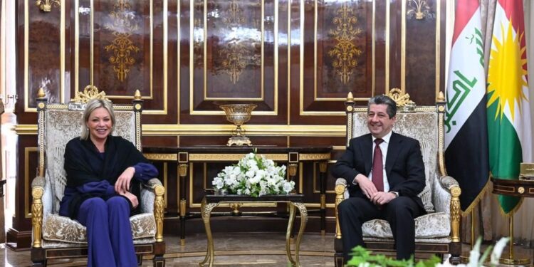 مسرور بارزاني يلتقــي بلاسخارت