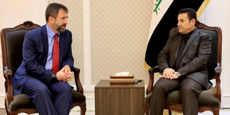 ​الأعرجي .. لابديـــل لنا في العراق عن الديمقراطية وصناديق الاقتراع