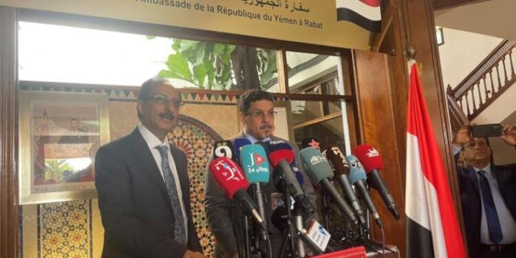 وزير خارجية اليمن  .. لن نسمح باستيلاء إيران على موارد البلاد النفطية