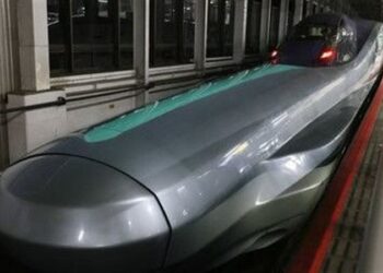 قطار الطلقة قيد التجربة في اليابان … يسير بسرعة 603 كيلو في الساعة