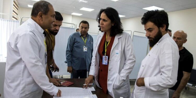 طبيبة إيزيدية تفوز بــ(جائزة نانسن) تقديراً لخدمة مجتمعها