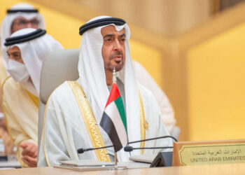 محمد بن زايد يــلتــقي بوتين في روسيا غدا