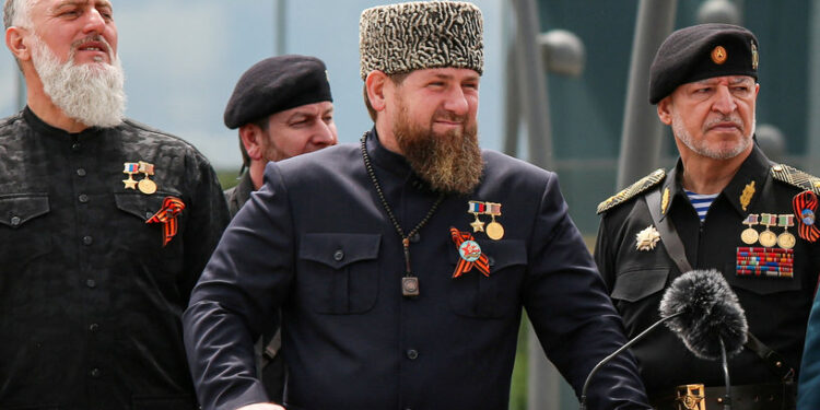 روسيا تكرم حليف بوتين بســـبب “تسجيل عدد قيـــاسي من العقوبات المفروضة عليه”