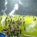 مصرع 174 شخصاً بحادث تدافع في مباراة بالدوري الإندونيسي 