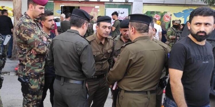 كركوك.. امرأة تتلقى ضرباً من عاملين في أحد المحال التجارية والشرطة تحقق