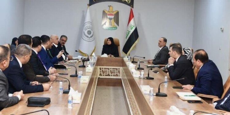 طيف سامي تترأس اجتماعاً موسّعاً مع الكادر المتقدم