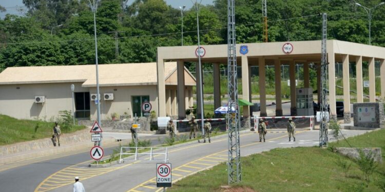 باكستان تستدعي السفير الأميركي بعد اتهام باكستان بالخطورة