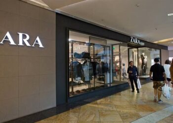 انديتكس “مالكة زارا” تعلن بيــــــع جميع متاجرها في روسيا