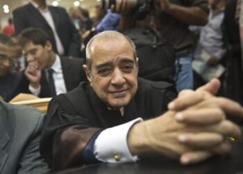 المحامي المصري فريد الديب يخسر “مرافعة حياته”