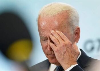 بايدن يسأل حراسه أين الطريق للبيت الأبيض !