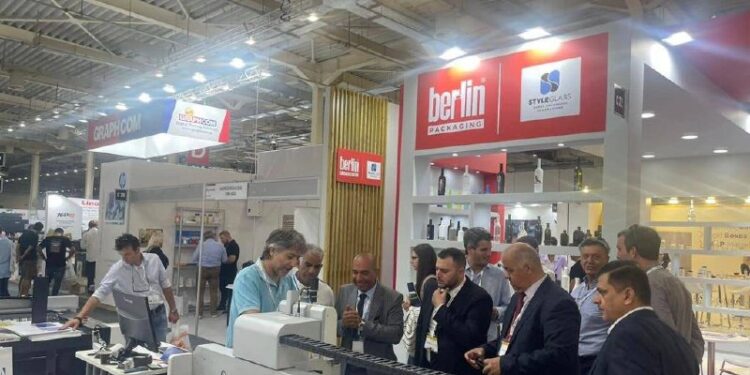 العراق يشــــارك بمعرض دولي في اليونان