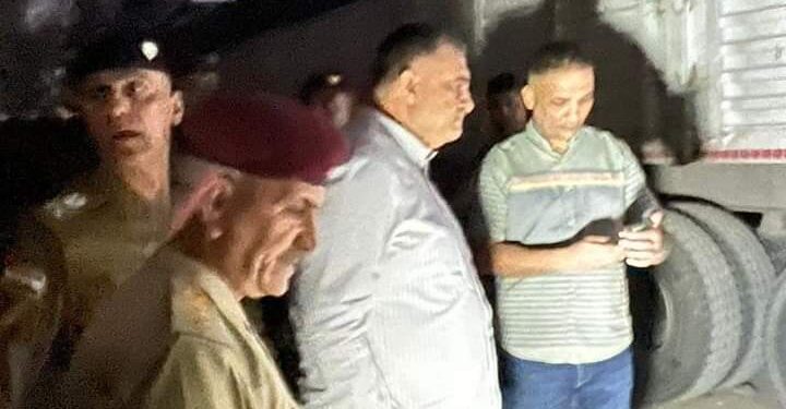 الفريق اول ابو رغيف يصل الى مكان انفجار صهريج البنوك