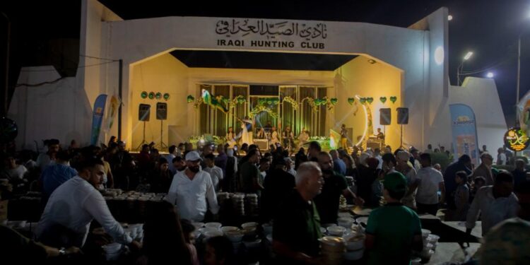 بالصور نادي الصيد العراقي يشارك العراقيين افراحهم بولادة الرسول محمد (ص)