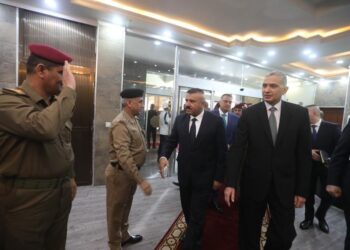 وكيل وزارة الداخلية لشؤون الاستخبارات والتحقيقات الاتحادية يقدم التهاني للشمري