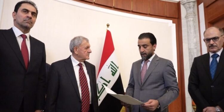 الحلبوسي يقدِّم إلى رئيس الجمهورية طلبَ تكليف رئيس مجلس الوزراء