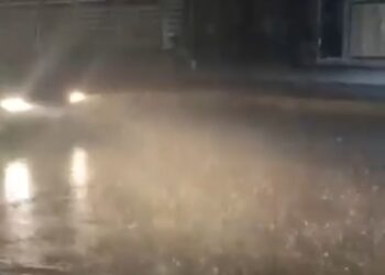 بالفيديو نزول أمطار غزيرة في قضاء الرطبة بالأنبار