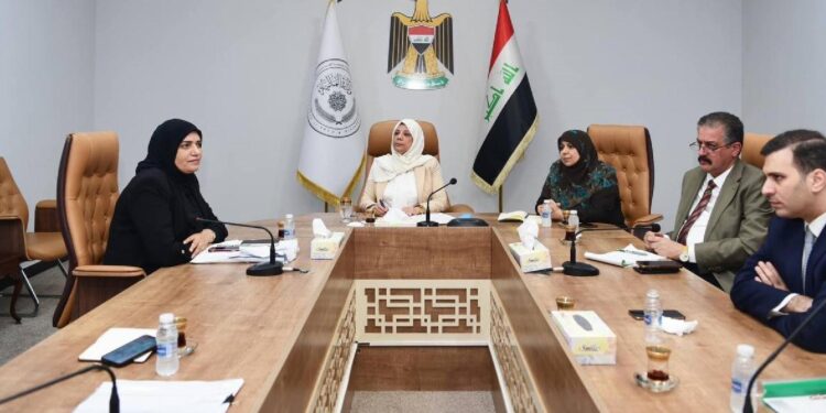 وزيرة المالية تترأس اجتماعاً موسّعا بشأن المصارف الحكومية