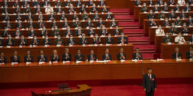 الرئيس الصيني يدعو لـ(تجديد شباب الأمة) و تسريع التطور العسكري والتكنولوجي