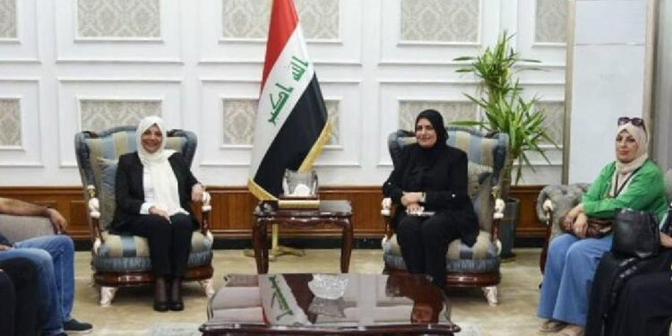 وزيرة المالية وكالة توجه بشأن الموظفين المنقولين لوزارات أخرى خلال 2021