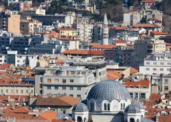 إقليم إيطالي يقدم المال لجذب الزائرين … (يعوض السياح بقيمة تذاكر السفر ودخول مجاني للمتاحف)