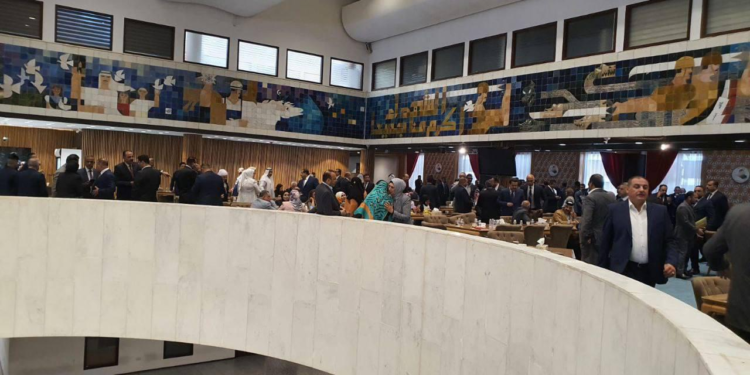 كافتريا مجلس النواب تعج بأعضاء مجلس النواب + فيديو