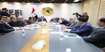 المندلاوي يترأس اجتماعاً نيابيا بحضور وزير الخارجية