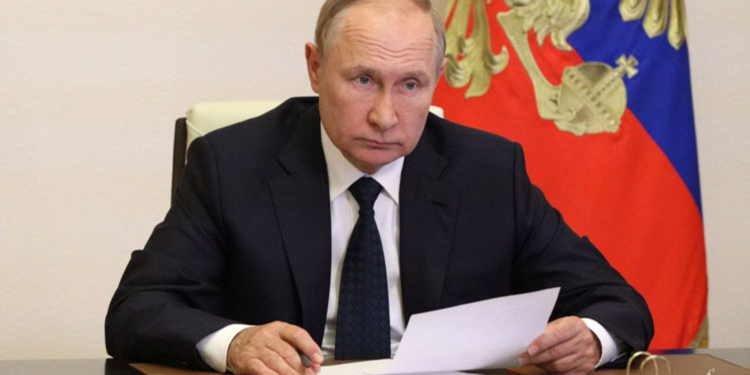 بوتين يفرض الأحكام العرفية في 4 مناطق أوكرانية ضمتها موسكو