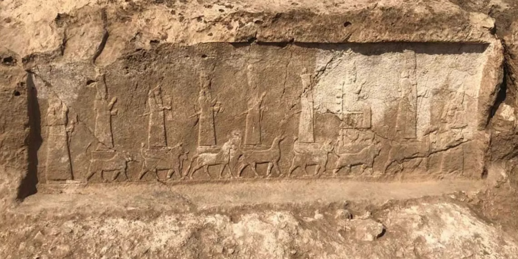 اكتشاف جداريات في الموصل تعود لأكثر من 2700 سنة