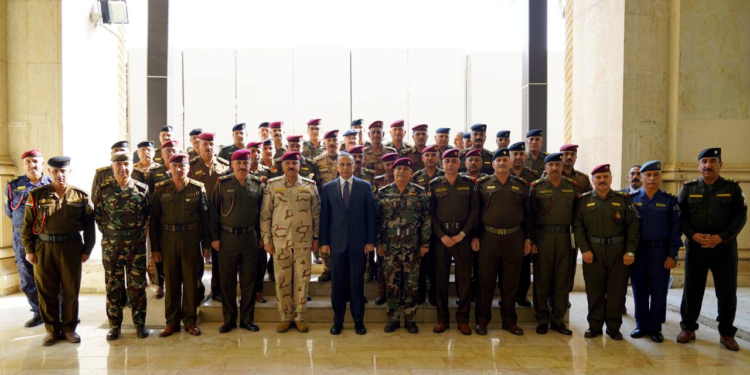 رئيس مجلس الوزراء السيد  الكاظمي يزور مقر قيادة العمليات المشتركة