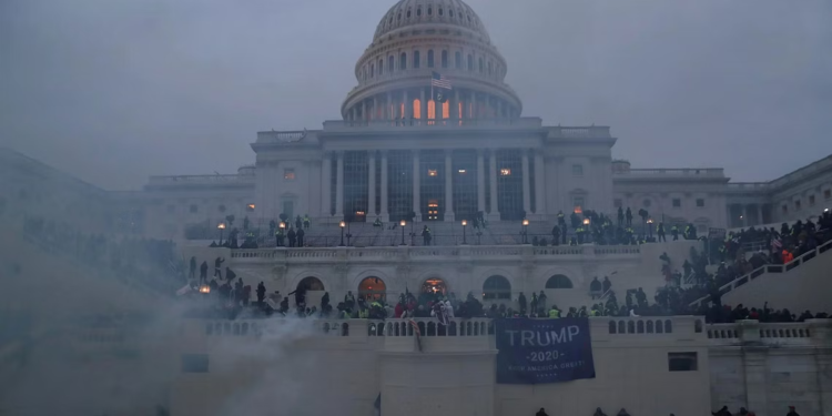 تحذيـــر من موجة عنف مع اقتراب الانتخابات النصفية في اميريكا