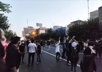 ايران .. خسائر كبيرة جراء استمرار قطع الإنترنت وحجب المواقع والتطبيقات