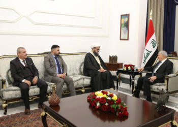 رئيس الجمهورية يستقبل وفداً يمثل سماحة آية الله الفقيه السيد حسين إسماعيل الصدر